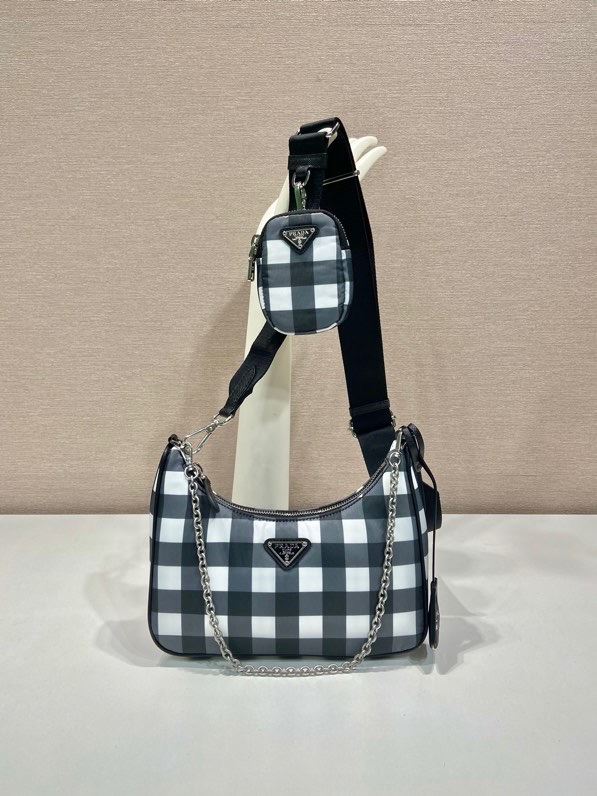 Pra*a top handle bags